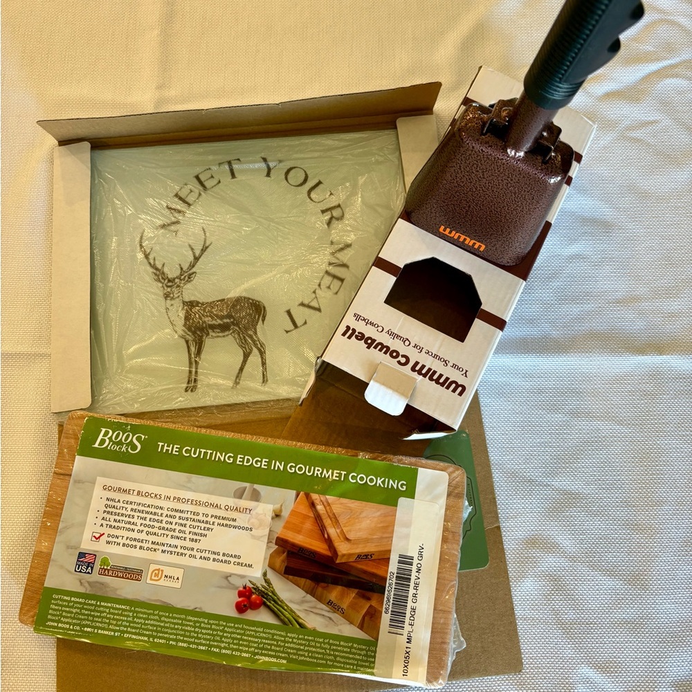 Cutting board accessories kit
